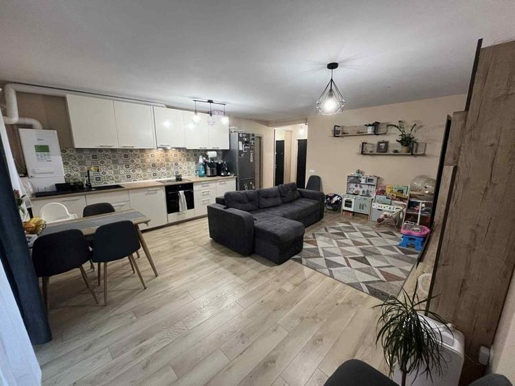 Apartament cu 2 camere semidecomandat, mobilat în Mănăștur — fotografia 1