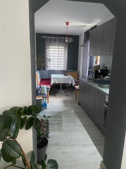Casă cu 3 camere în Central
