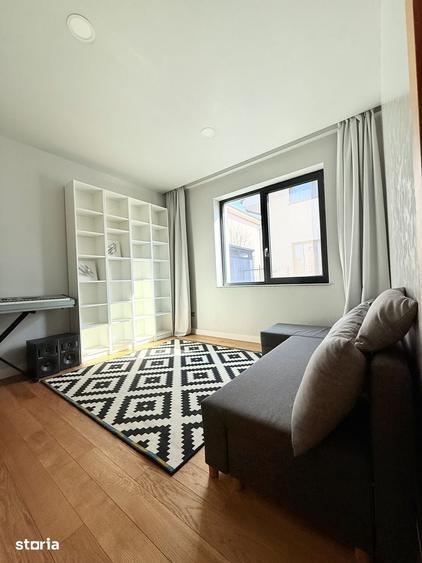 Casă cu 5 camere cu Teren 250 Mp în Tokai