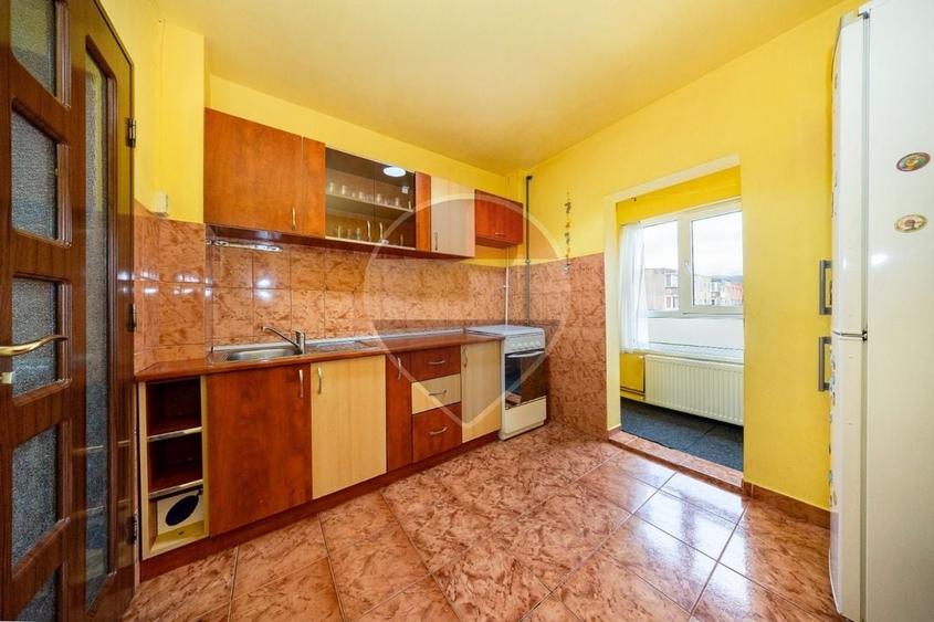 Apartament cu 2 camere decomandat, mobilat în Electroprecizia