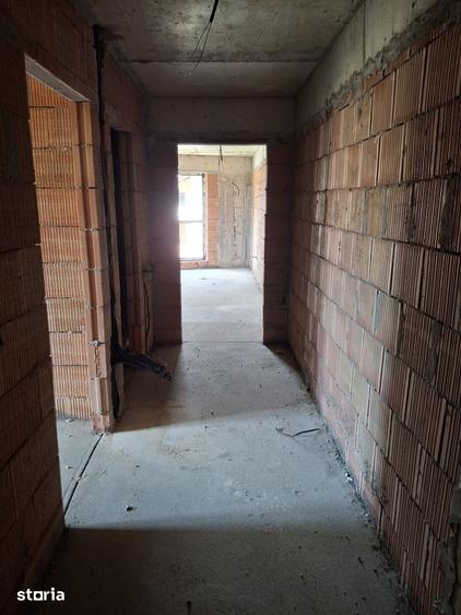 Apartament cu 2 camere decomandat în Giulești