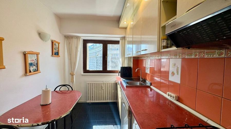 Apartament cu 3 camere decomandat, mobilat în Victoriei