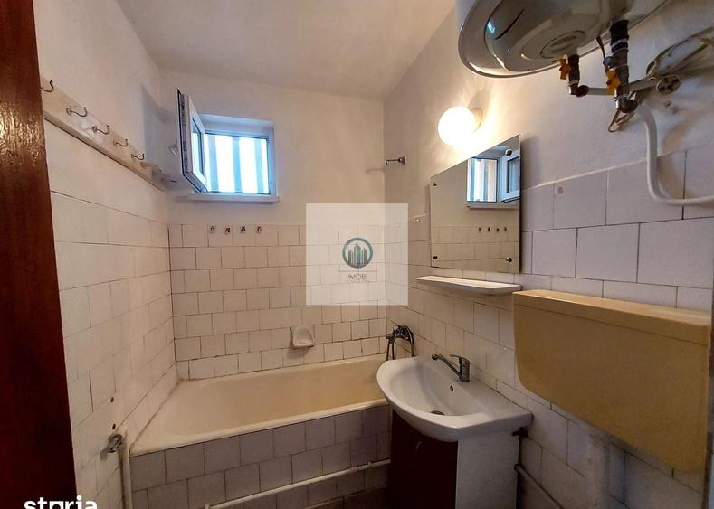 Apartament cu 3 camere în Titu Maiorescu