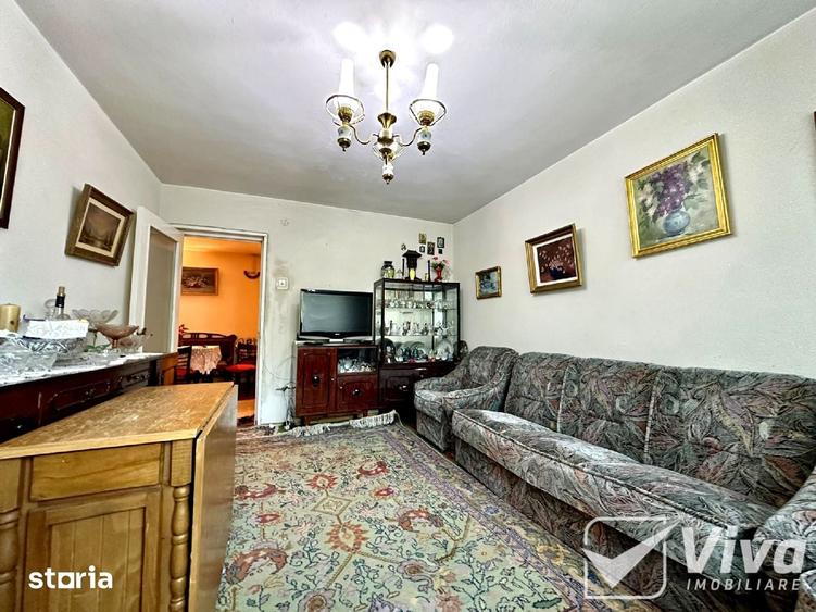 Apartament cu 3 camere decomandat în Independenței