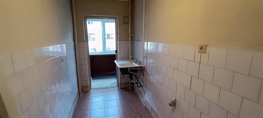 Garsonieră decomandată în Astra