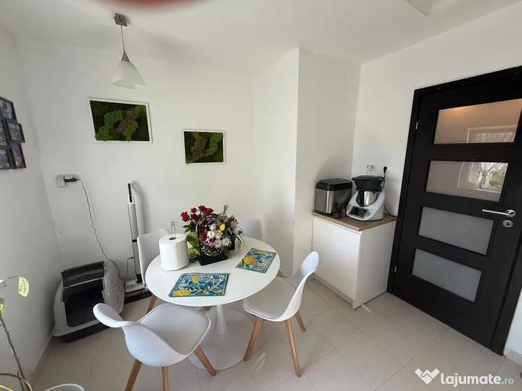 Apartament 2 camere decomandat loc parcare inclus PROPRIETAR Deleni - 7