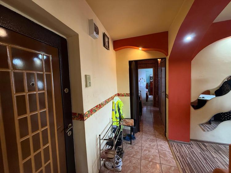 Apartament 2 camere, decomandat, zona Mihai Eminescu - 4