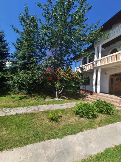 Casa tip conac, teren 4000 mp, finisaje deosebite, garaj, Prahova - 2