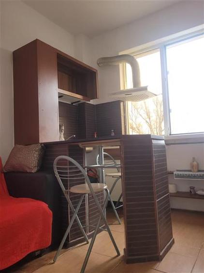 Garsoniera Semidecomandata Zona Far, Vedere spre Mare, Spre Port - 2