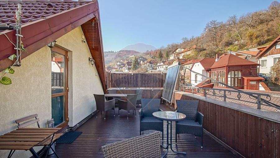 Casa cu 5 studiouri independente, terasa rooftop, vedere montana - 3