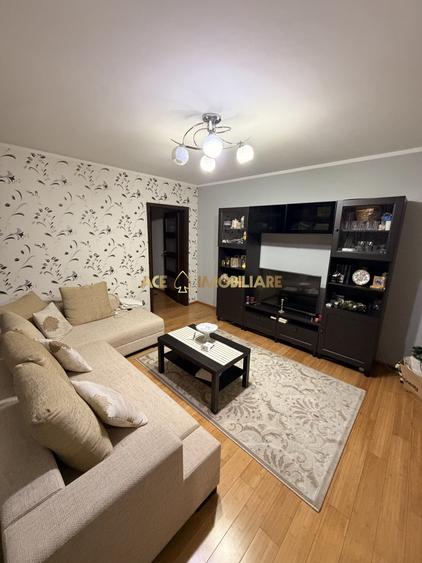 Apartament cu 3 camere decomandat, mobilat în Tei