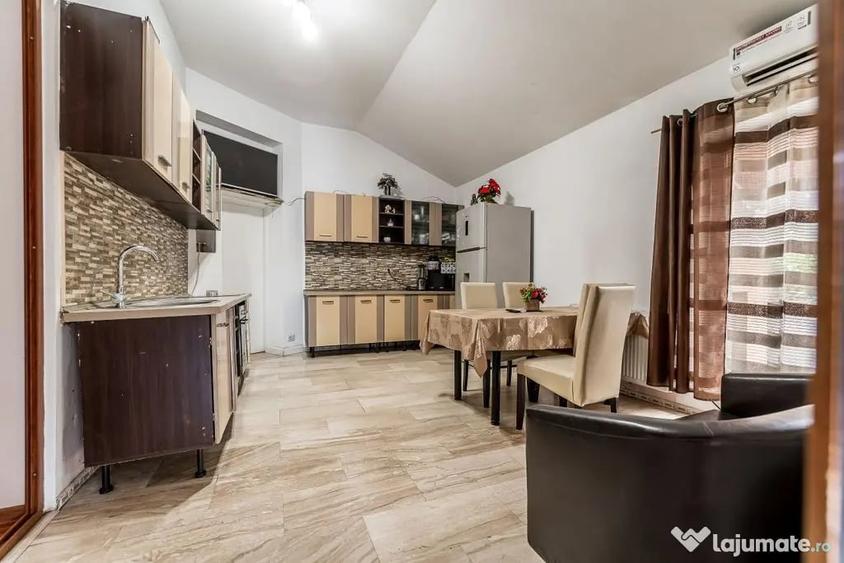 Casă cu 6 camere cu Teren 558 Mp în Central
