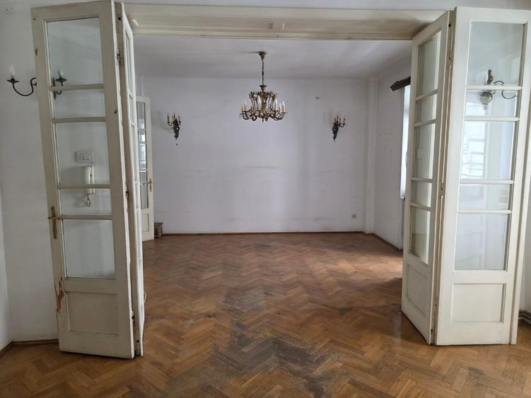 Piata Unirii, pe Bibescu Voda, 3 minute metrou, etajul 1 - 4