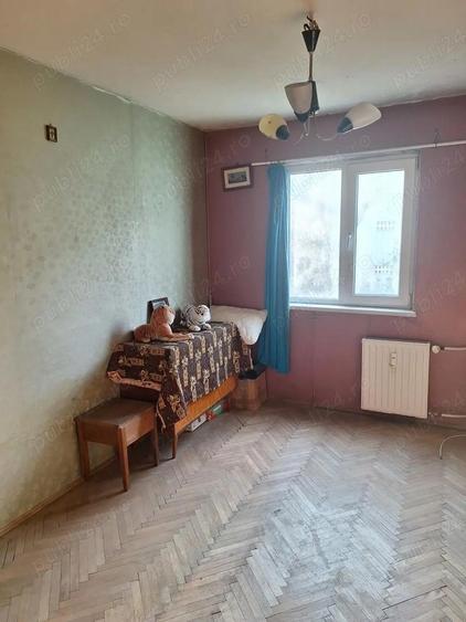 Apartament de vanzare 3 camere etaj 2 din 4 zona Nord Complex Mestesugaresc - 4