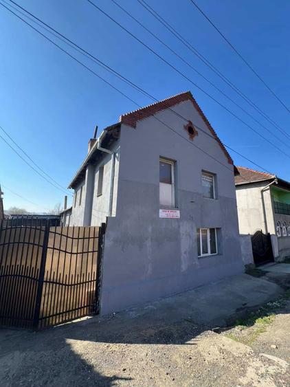 Vand casa la sat - 4