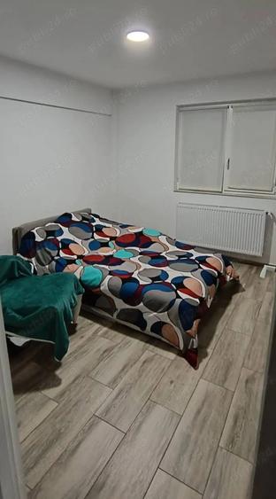 Apartament cu 4 camere de vanzare - 4