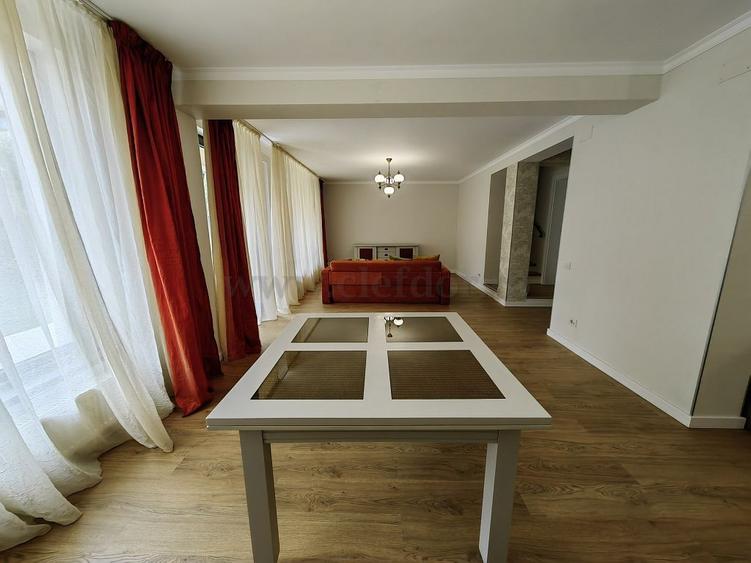 Vila RENOVATA in apropiere de Porsche Nord - 5