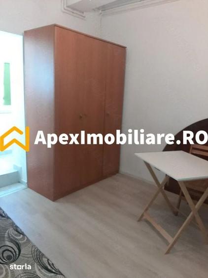 Garsonieră decomandată în Andronache