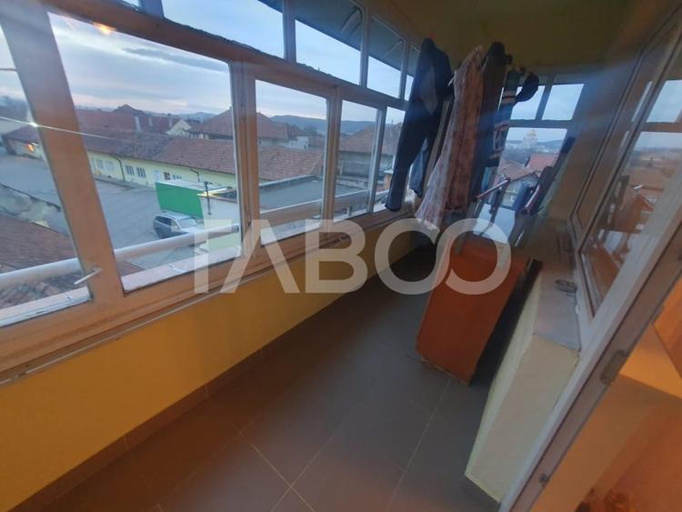 Apartament 2 camere etaj 2  semidecomandat 52 mp utili zona Campului - 9