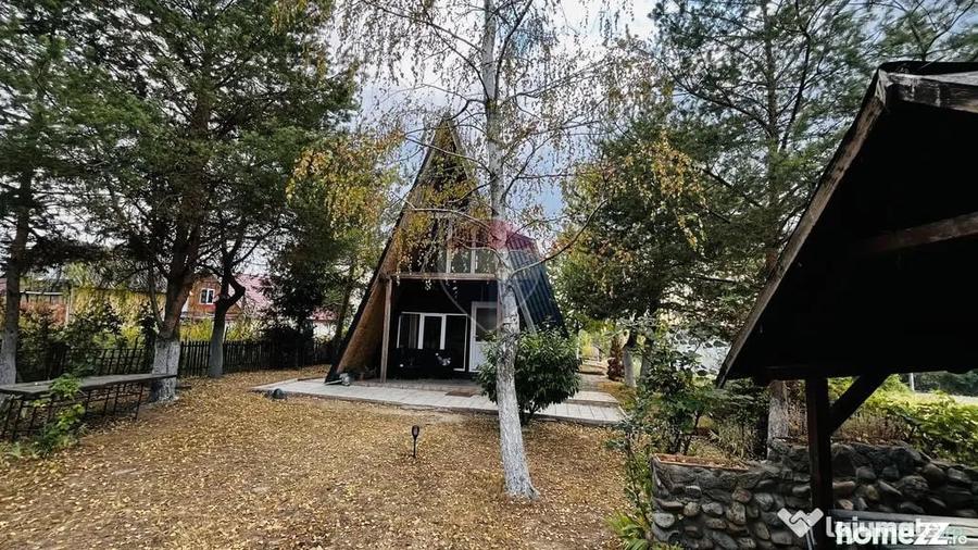 Casă cu 4 camere cu Teren 959 Mp în Lăzăreni