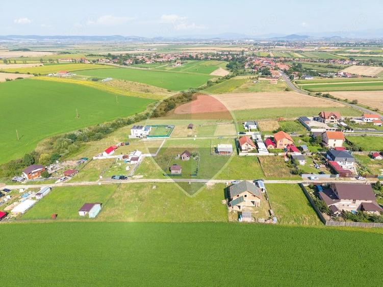Teren de 1100 mp, în Satu Nou