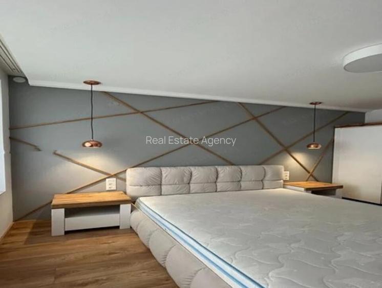 1 camera in zona Sagului