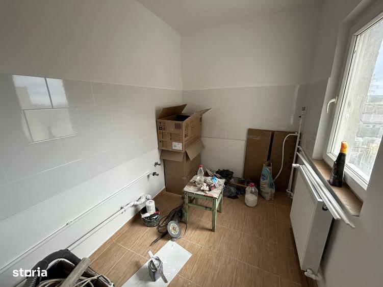 Vand apart.1 cam.situat in Micalaca,str.Vaslui,st. 50 mp,et.4/4,modern - 3