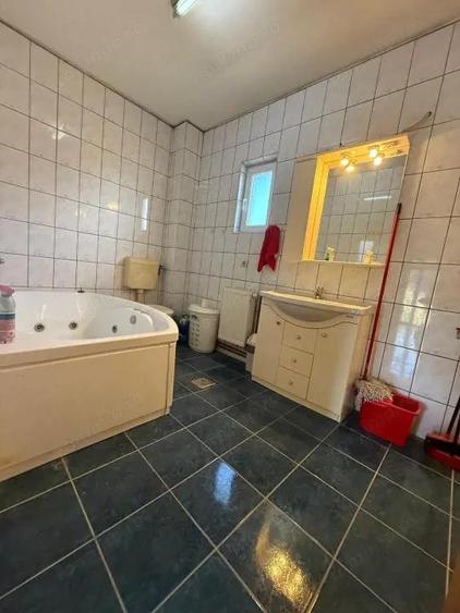 Casa individuala, 7 camere, parter+mansarda, 220 mp - Braytim - 12