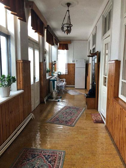 Casa in centrul orasului Ramnicu Sarat - 2