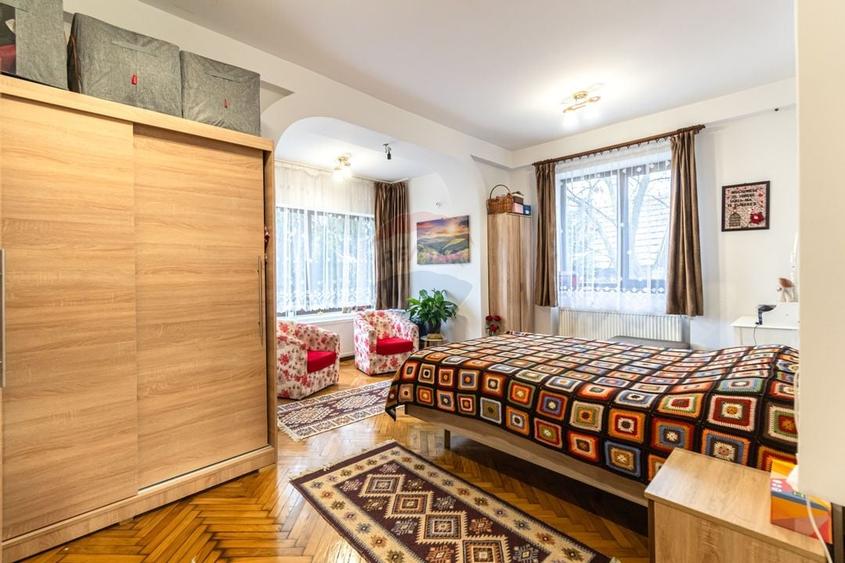 Vila cu 8 camere, 7150 mp teren intravilan I OZUN, COVASNA| COMISION 0 - 40