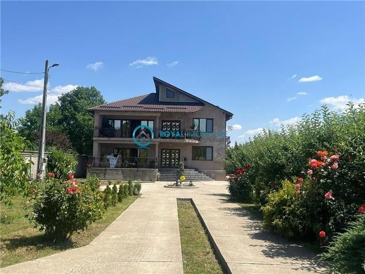 Royal Imobiliare-Vanzare Vila Zona Romanesti - 1