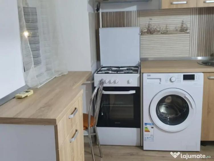 Garsoniera semidecomandata, etaj 1/4,Podul Electro, zona Lap - 4