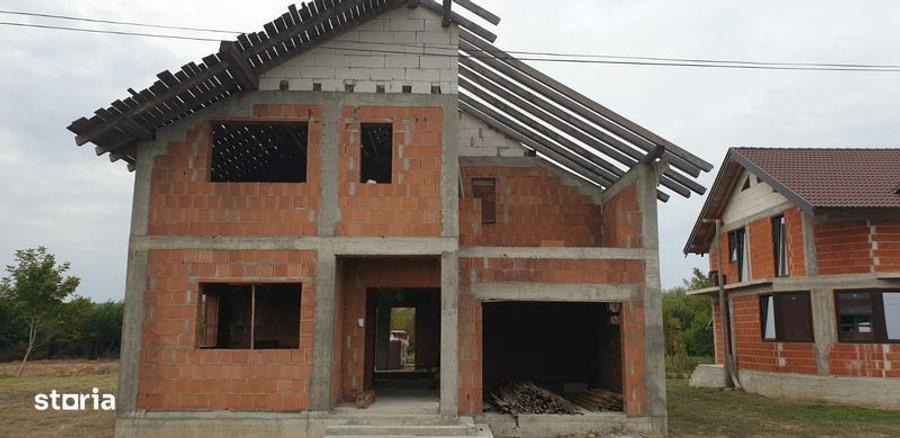 Casa la rosu Ineu de Cris Bihor - 4