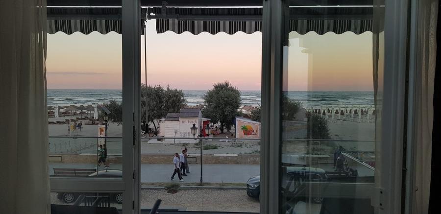 Apartament  Frontal  Mamaia Nord Promenada  2  Camere Mobilat Utilat Termen Lung - 1