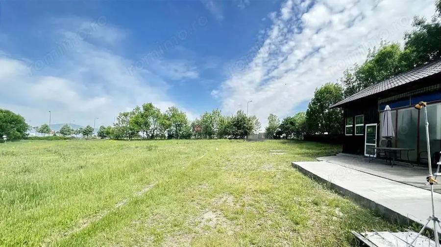 Teren intravilan - Zona Comerciala de interes - 1