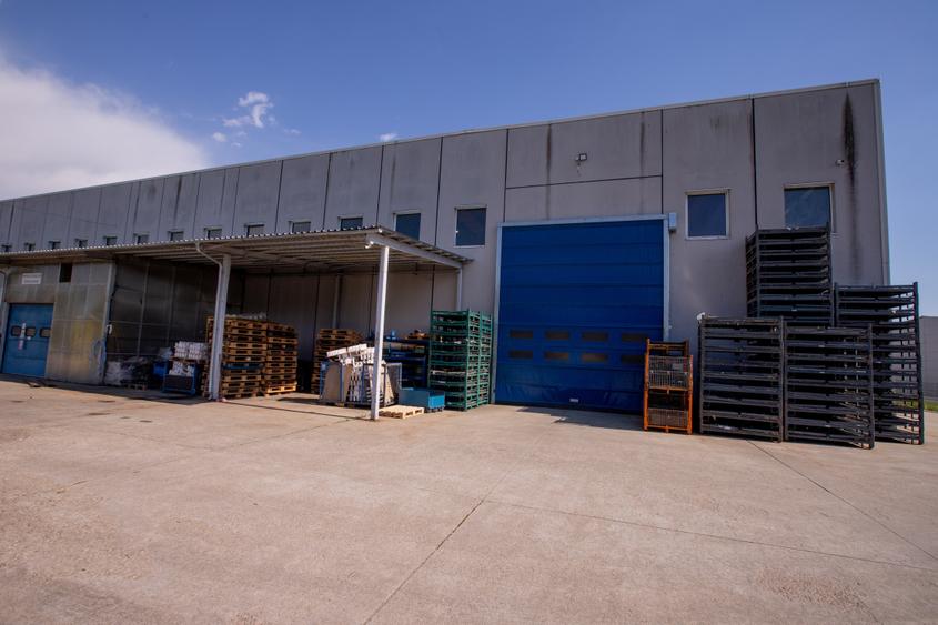 Spațiu industrial, de 5,100 mp, în Țițești
