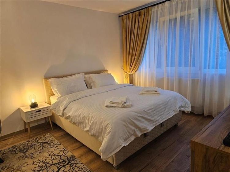 Decomandata, mobilat si echipata, rezidential/ investitional cu preluare busines - 1