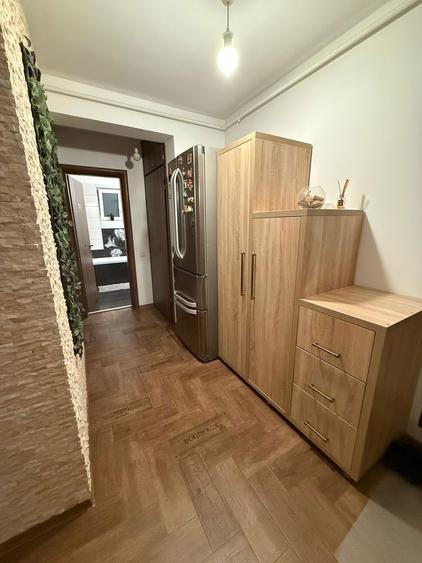 Apartament 2 camere - complet utilat + parcare - 10 minute de metrou - 5