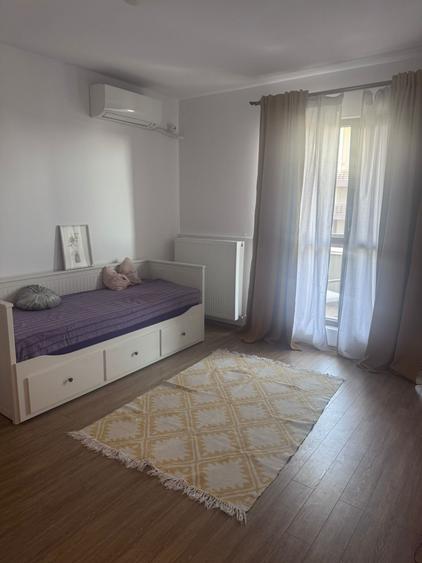 Garsoniera, te poti muta, Rond Cristalului, Ansamblul Scandinavia - 2