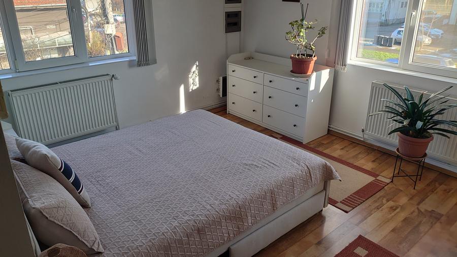 Zona Centrala, Amenajat, Etaj 1, Decomandat, Centrala, Parcare - 7