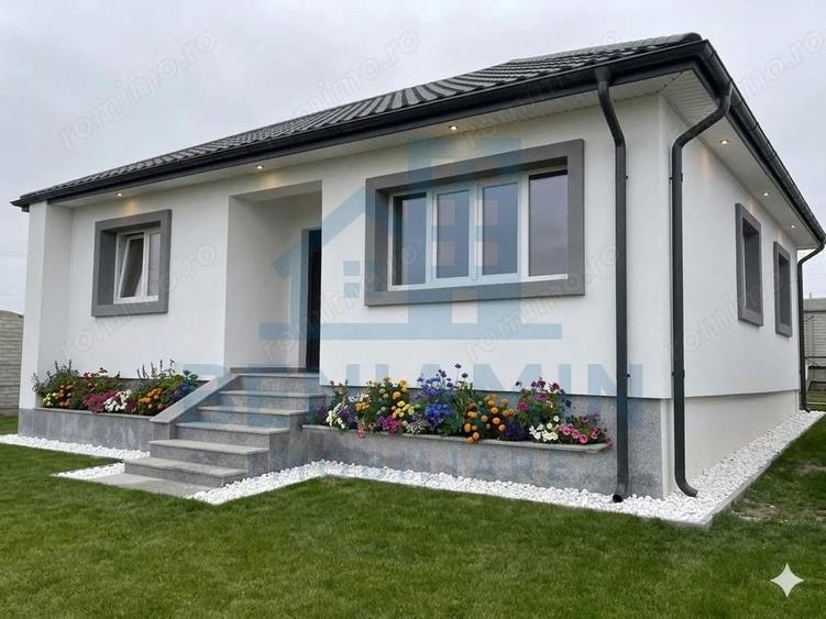 Casa la cheie-Living-2 Dormitoare-Baie-Gaze-Curent-Apa-320mp teren - 7