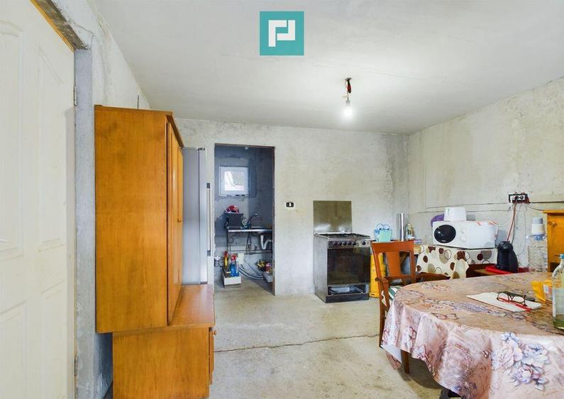 Casa cu 4 camere + anexe in ?ofronea - 5