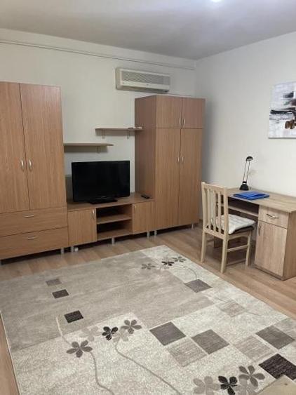 Inchiriere garsoniera spatioasa Titan - 3