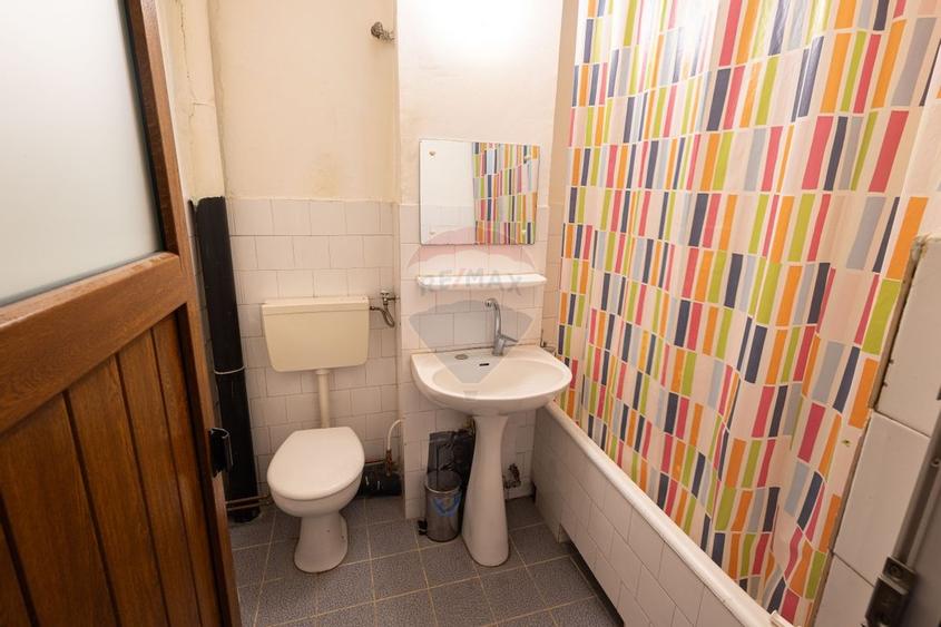 Apartament cu 5 camere de vânzare în zona Cetate - 12