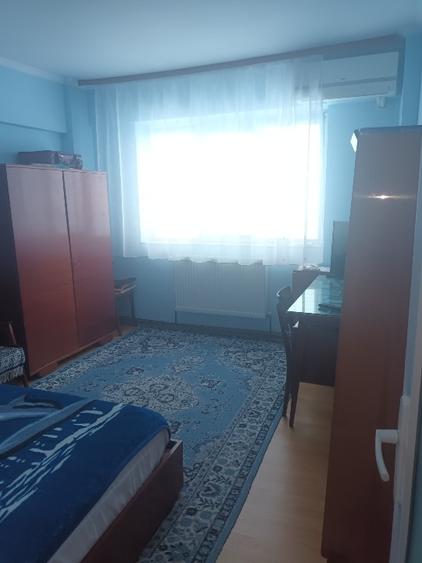 Apartament 3 camere decomandat  - 1