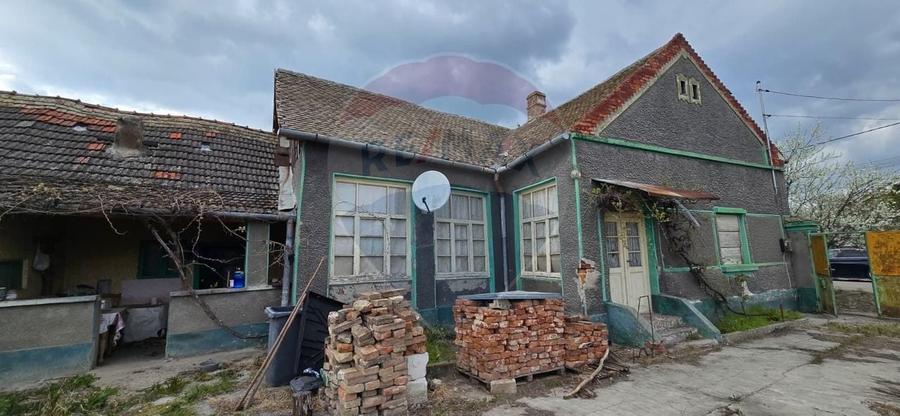 Casă cu potențial, aproape de centru – Socodor, jud. Arad - 18