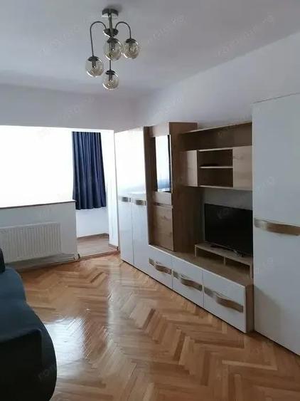 Apartament 2 camere la bloc - strada Vatra Luminoasa - 5