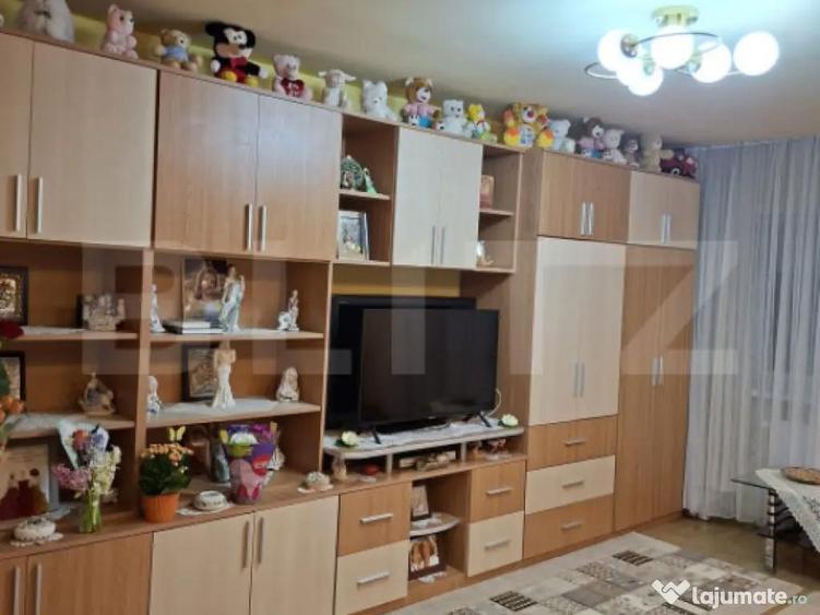 Apartament 3 camere, decomandat, 69 mp, etaj 3, Obcini - 1