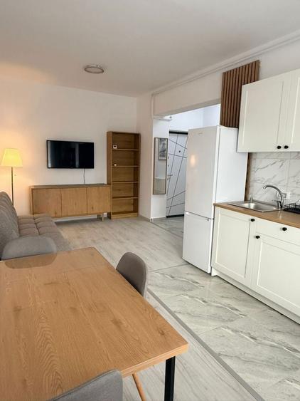 Inchiriez apartament ( studio ) , Weiner Palada ,Militari Residence. - 2
