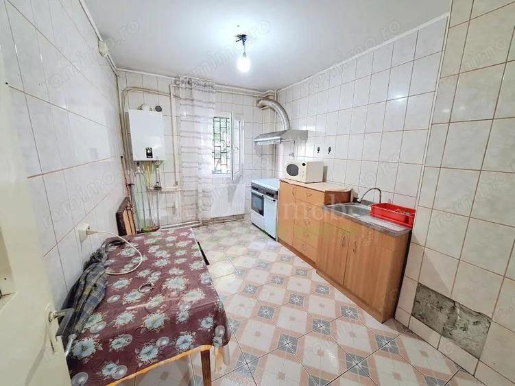 Apartament 3 decomandate, 2 bai, zona Narcisa - 1